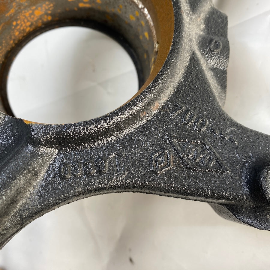 Renault Megane 4 Sağ Ön Aks Taşıyıcı 400146171R