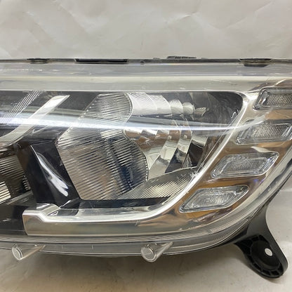 Renault Symbol Sol Far LED 17-20 260606236R Orijinal Çıkma En Uygun Oto Parça