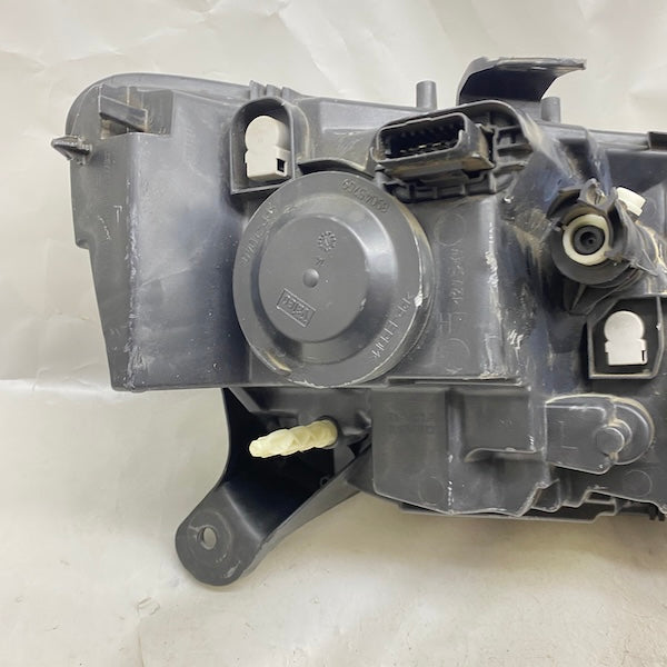 Renault Symbol Sol Far LED 17-20 260606236R Orijinal Çıkma En Uygun Oto Parça