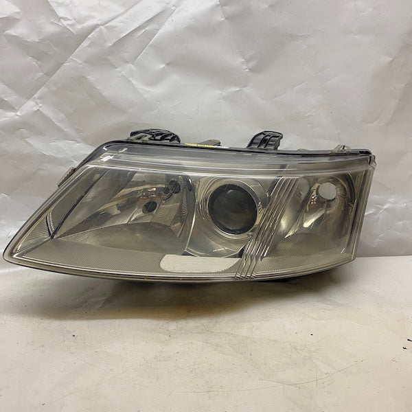 Saab 9-3 Sol Far 155817-00 En Uygun Oto Parça