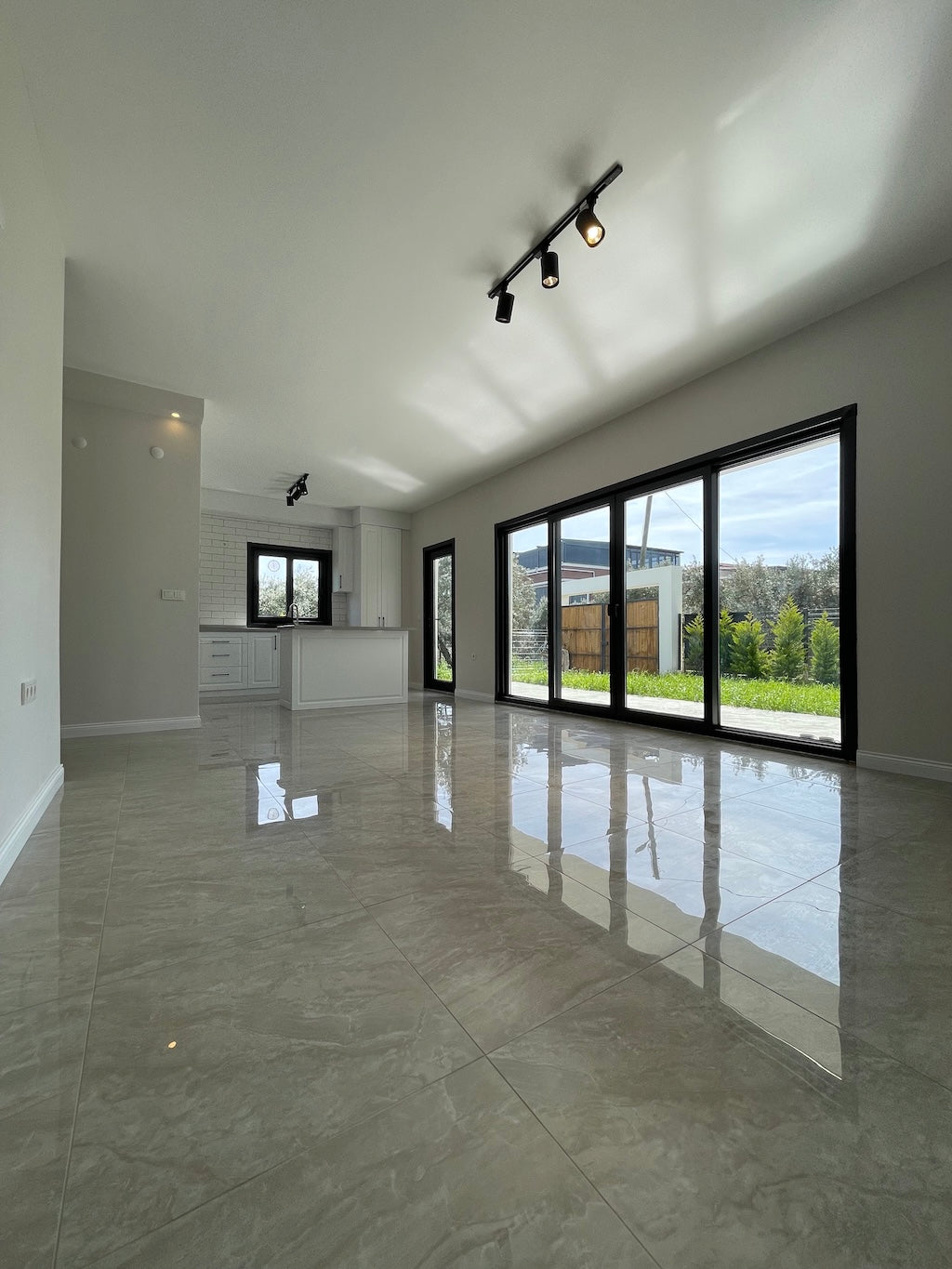 Satılık Müstakil Villa Şarköy Cumhuriyet Mh – 4+1 Tripleks, Sıfır, Bahçeli