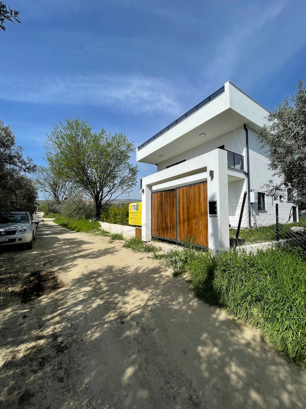 Satılık 4+1 villa bahçe alanı ve peyzaj