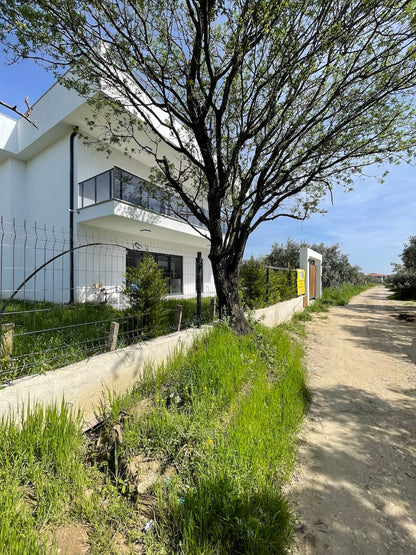 Satılık Müstakil Villa Şarköy Cumhuriyet Mh – 4+1 Tripleks, Sıfır, Bahçeli