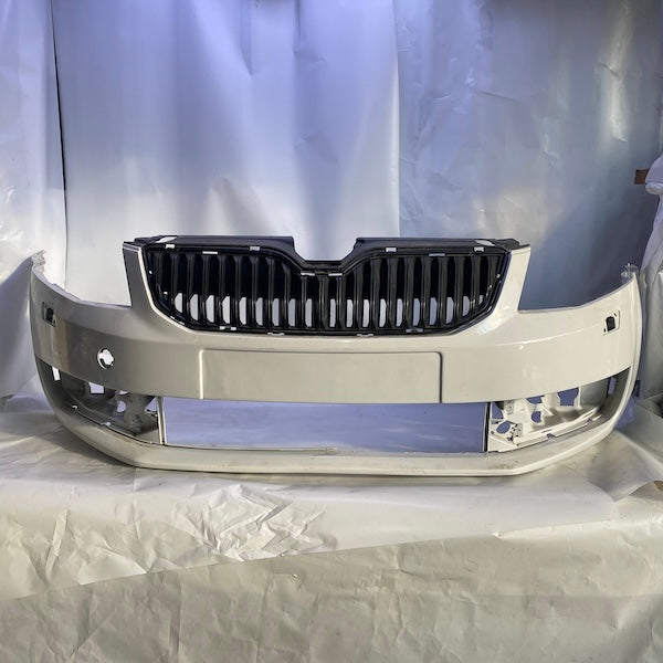 Skoda Octavia Ön Tampon 5E0807221 18-21 En Uygun Oto Parça