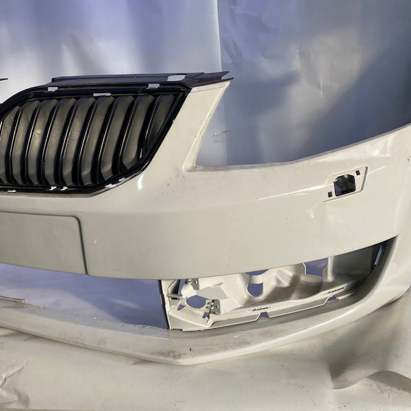 Skoda Octavia Ön Tampon 5E0807221 18-21 En Uygun Oto Parça