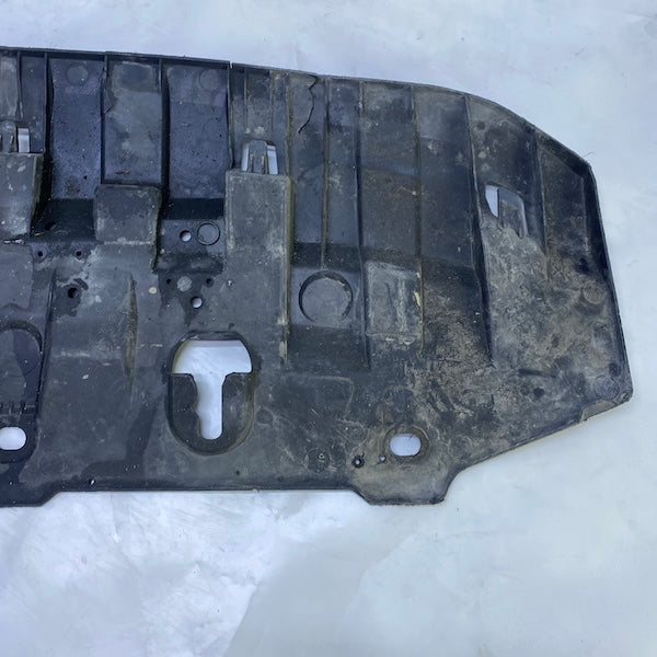 Skoda Superb Ön Tampon Alt Muhafaza 3V0807611A