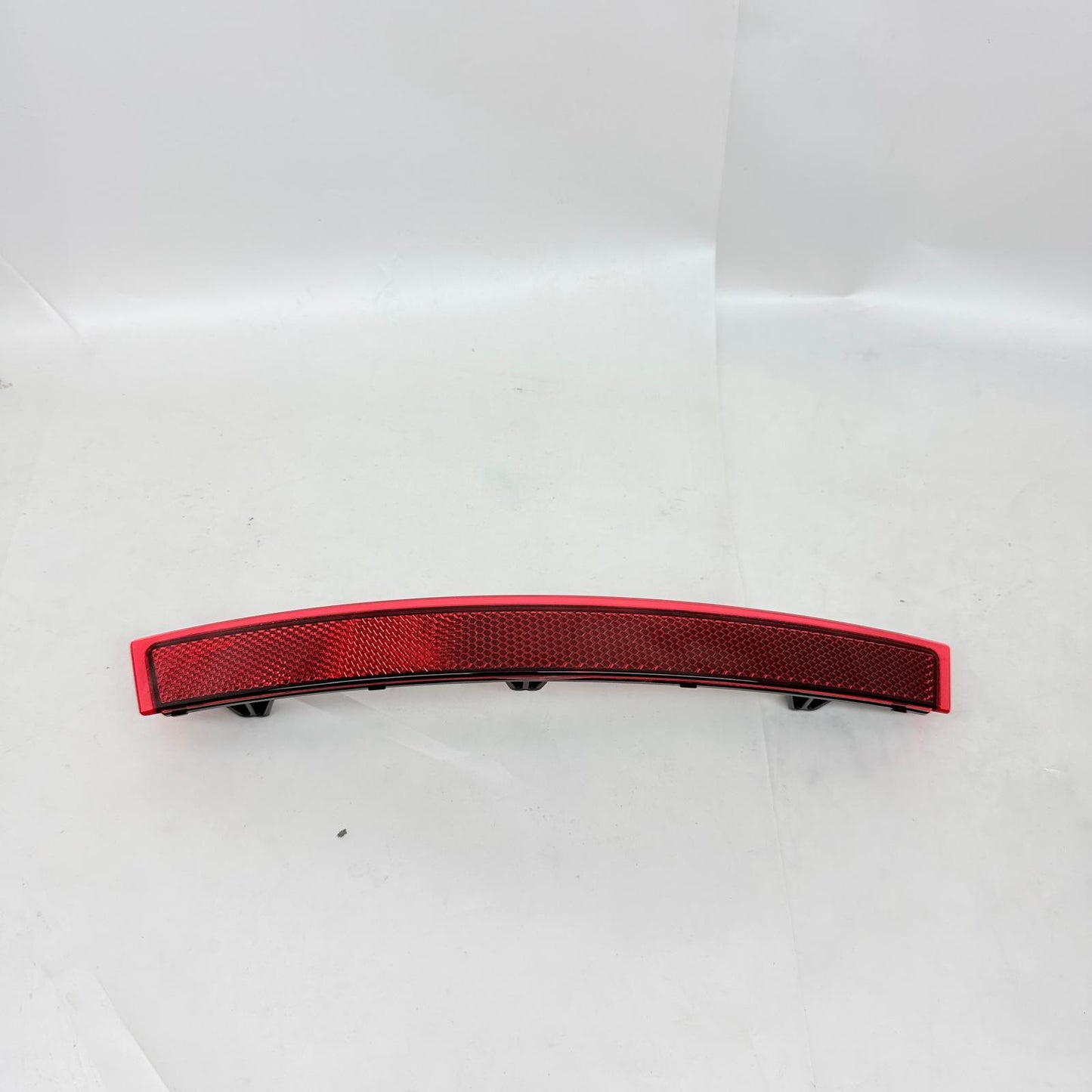 Skoda Superb Sol Arka Tampon Reflektörü 3V5945105 En Uygun Oto Parça
