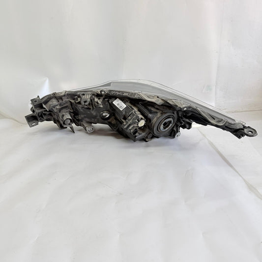 Toyota Corolla Sağ Far 8113002T31 2019-2023 En Uygun Oto Parça
