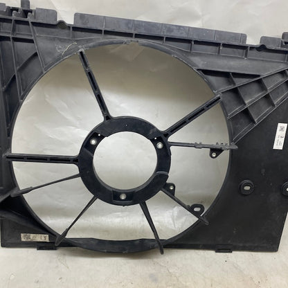 Toyota Auris 1.8 E18 Radyatör Fan MF422750-7640 Orijinal Çıkma En Uygun Oto Parça