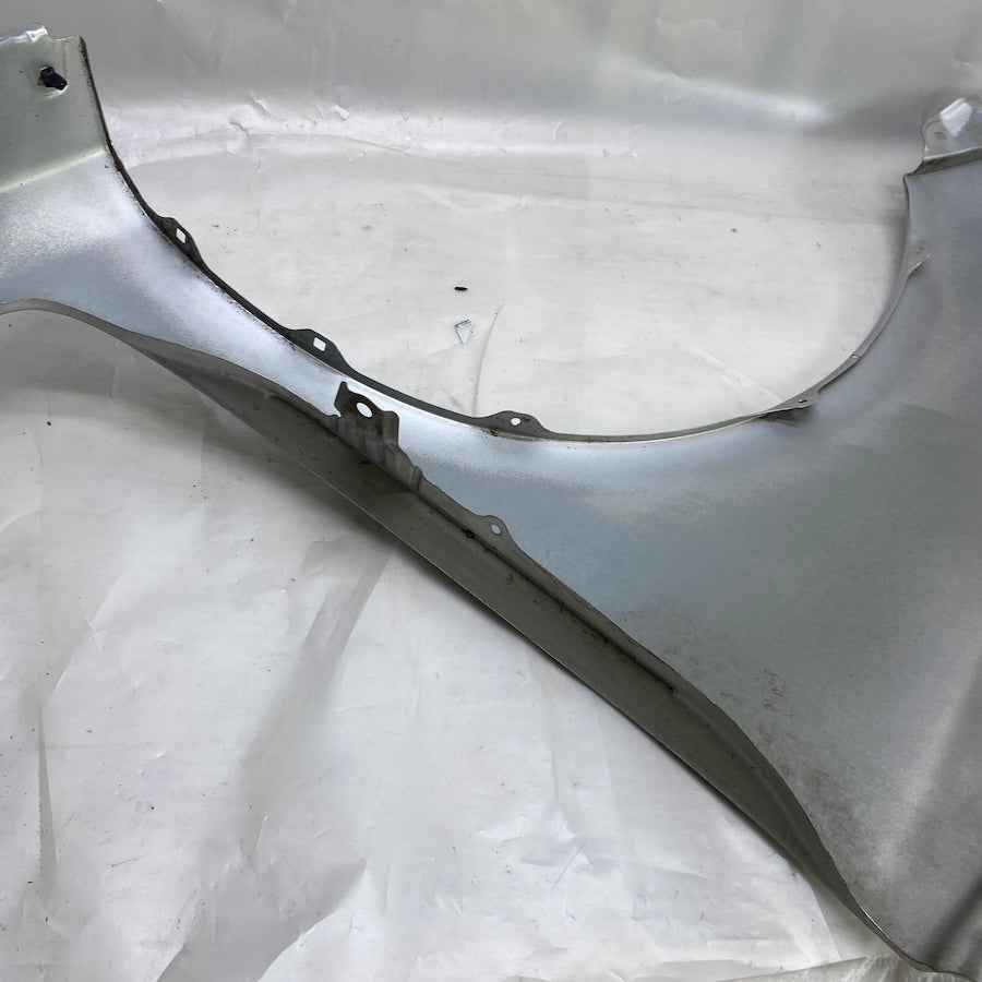 Toyota Corolla Ön Sağ Çamurluk 2008-2012 Orijinal Çıkma