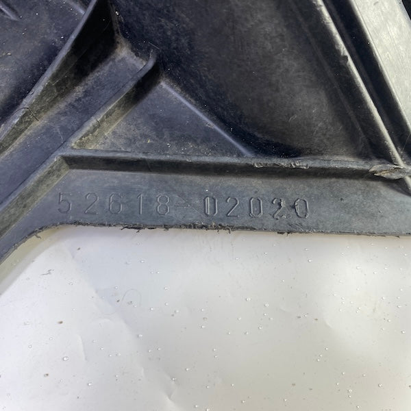 Toyota Corolla Ön Tampon Alt Muhafaza Radyatör Alt 5261802020