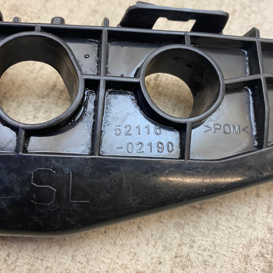 Toyota Corolla Ön Tampon Braketi 52116-02190
