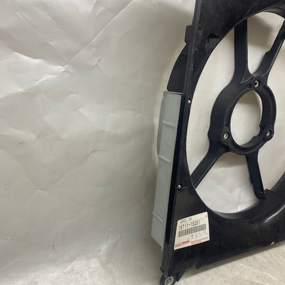 Toyota Corolla Radyatör Fan Davlumbazı E101 16711-15281 En Uygun Oto Parça