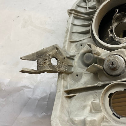 Toyota Corolla Sol Far 02-06 En Uygun Oto Parça