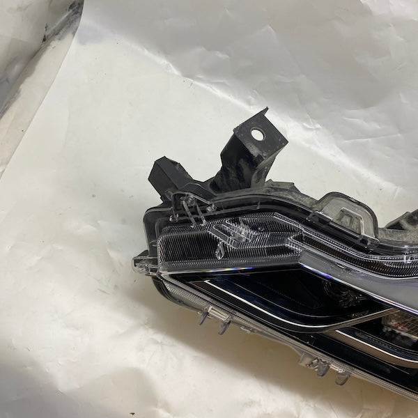 Toyota Corolla Sol Far 19345f 81150-02T131 2019-22
