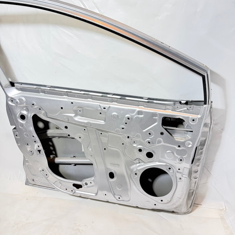 Toyota Corolla Sol Ön Kapı 19-23 En Uygun Oto Parça