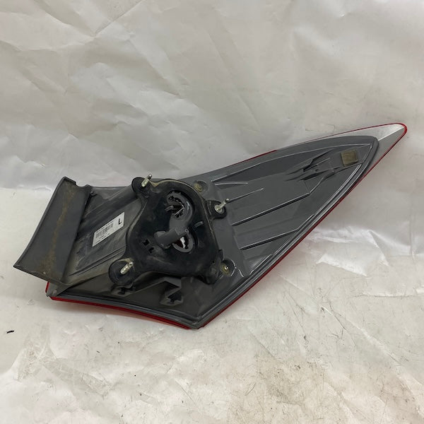 Toyota Corolla Sol Stop Lambası 81560-02760-00 En Uygun Oto Parça