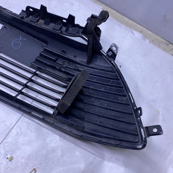 Toyota Corolla Tampon Orta Izgara 53112-02B60 18-23