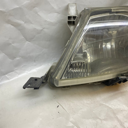 Toyota Hilux Sol Far 81106-0K010 Motorlu En Uygun Oto Parça