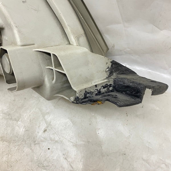 Toyota Hilux Sol Far 81106-0K010 Motorlu En Uygun Oto Parça