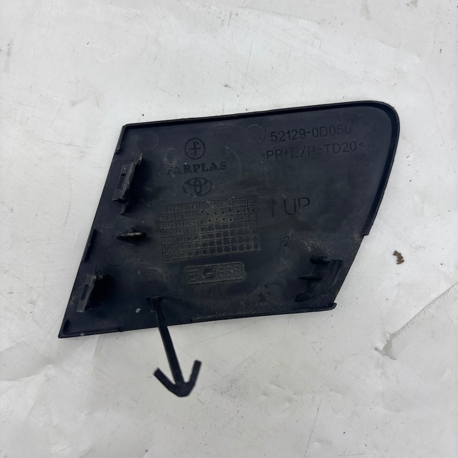 Toyota Yaris Çeki Demir Kapağı 51129-0D050 - En Uygun Oto Parça