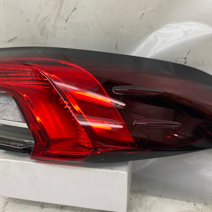 Toyota Corolla Sağ Arka Stop Lambası Sıfır