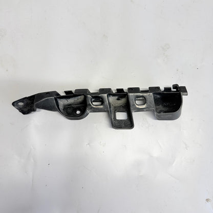 Volkswagen Passat B7 On Tampon Braketi Sag 3AA807184 En Uygun Oto Parca