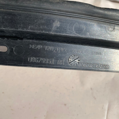 VOLVO C30 Kapı Contası 08679951