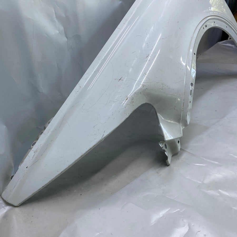 VOLVO C30 Ön Sol Çamurluk 31353949 Orijinal Çıkma 2006-2013