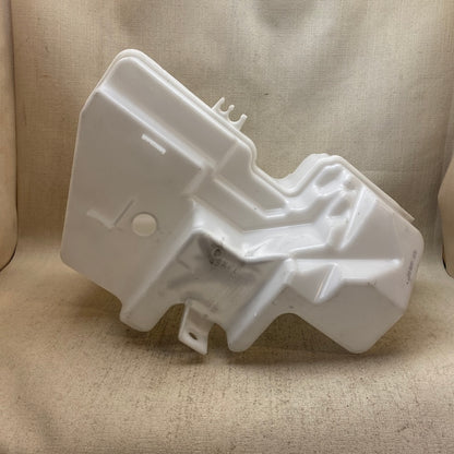 VOLVO C40/XC40 Silecek Su Deposu 32237293/32237294