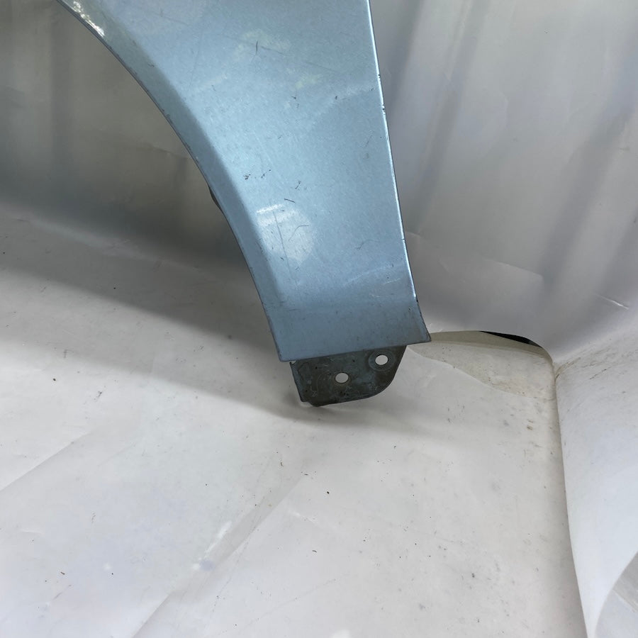 VOLVO C70 Ön Sol Çamurluk Orijinal Çıkma 2011-2015