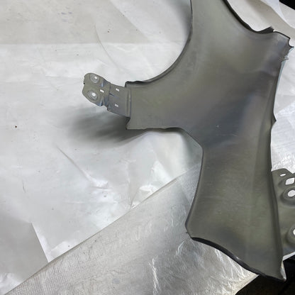 VOLVO C70 Ön Sol Çamurluk Orijinal Çıkma 2011-2015