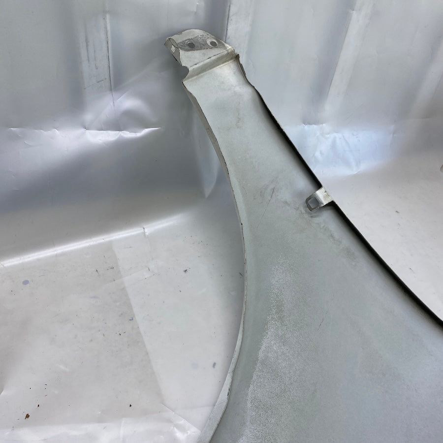 VOLVO C70 Ön Sol Çamurluk Orijinal Çıkma 2011-2015