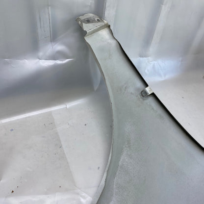 VOLVO C70 Ön Sol Çamurluk Orijinal Çıkma 2011-2015