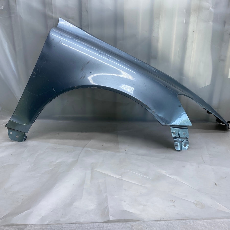 VOLVO C70 Ön Sağ Çamurluk Orijinal Çıkma 2011-2015