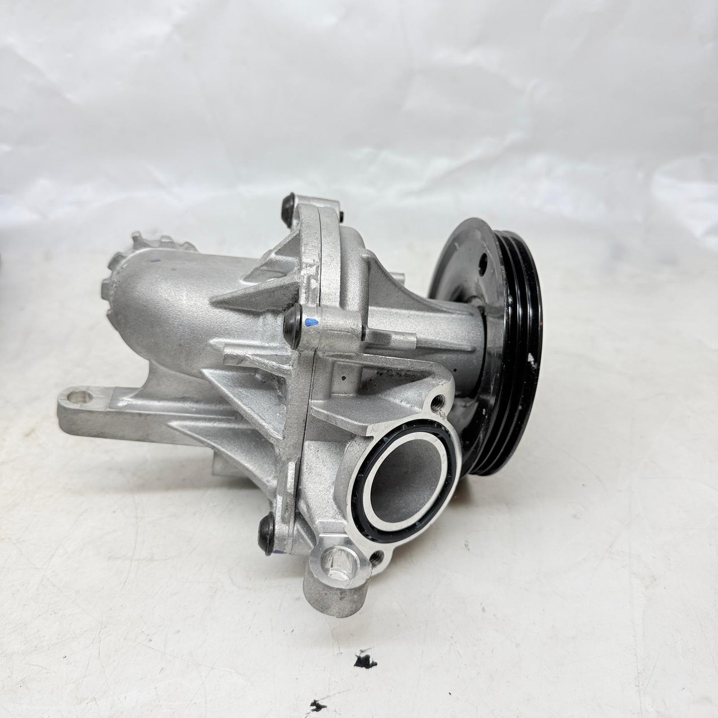 Volvo Devirdaim Pompası V90 XC60 XC90 B4&B5 32382368 En Uygun Oto Parça