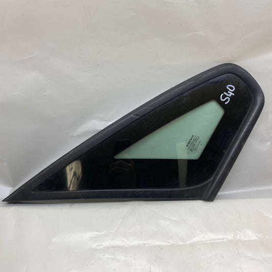 VOLVO S40 Arka Sol Kelebek Camı 43R-001025