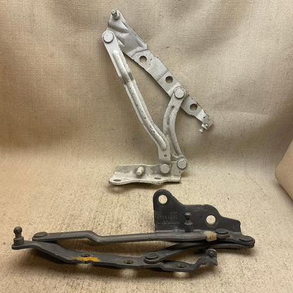 VOLVO S40 Kaput Menteşesi 30716248/31278215