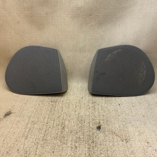 VOLVO S40 Ön Kapı Hoparlör Kapağı 30804409