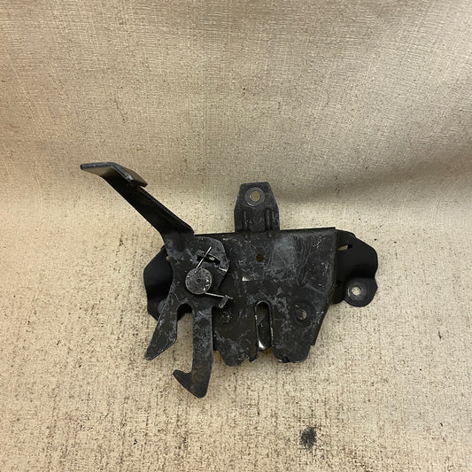 VOLVO S40/V40 Kaput Kilidi 30850806