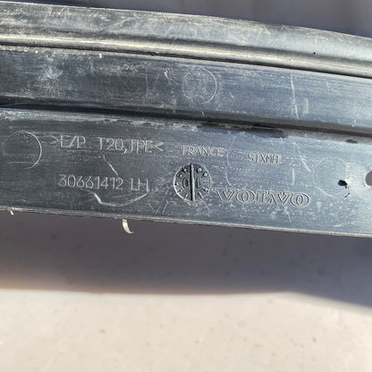 VOLVO S40/V40 Ön Kapı Direk Bakaliti 30661412-