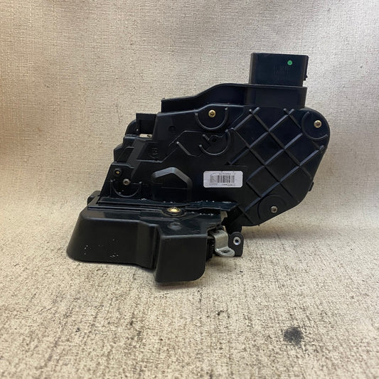 VOLVO S40/V50/C30 Ön Kapı Kilidi 30753664