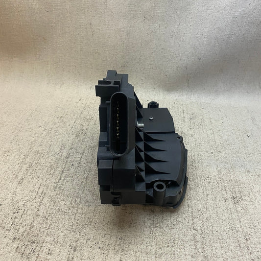 VOLVO S60 Arka kapı kilidi 31301742
