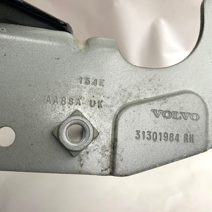VOLVO S60 Bagaj Menteşesi 31301984/31301983