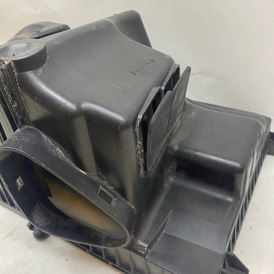VOLVO S60 Hava Filtre Kutusu Alt Kapağı 70367315 11-18