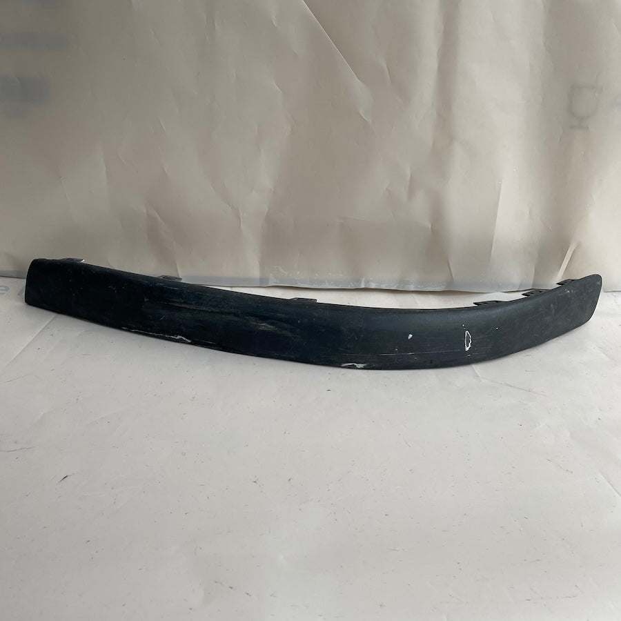 VOLVO S60 MK1 Ön Sol Tampon Çıtası 9484010