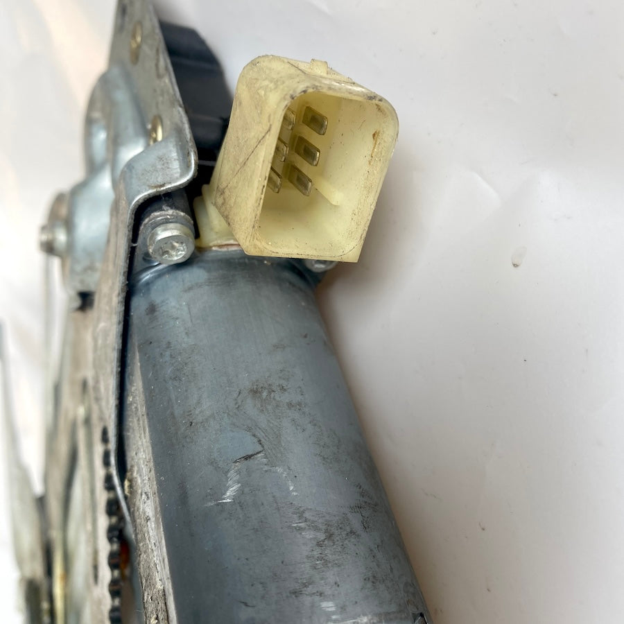 VOLVO S60 Ön Cam Kriko ve Motoru 101354-xxx/30762639