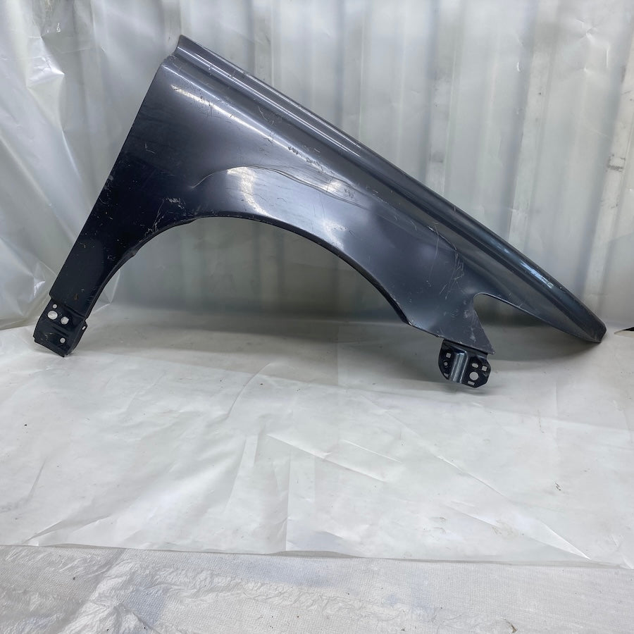 VOLVO S40 Ön Çamurluk 30745127/30745126 Orijinal Çıkma 2006-2012