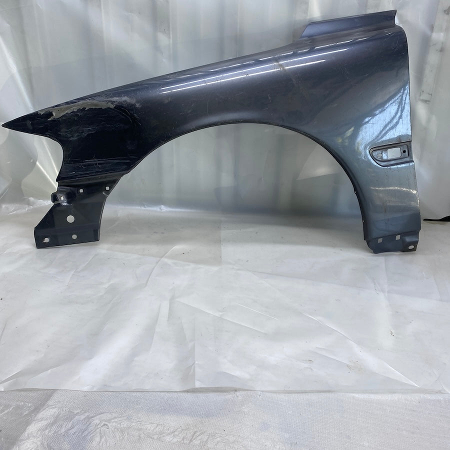 VOLVO S60 Ön Sol Çamurluık 30796492 Orijinal Çıkma 2001-2009