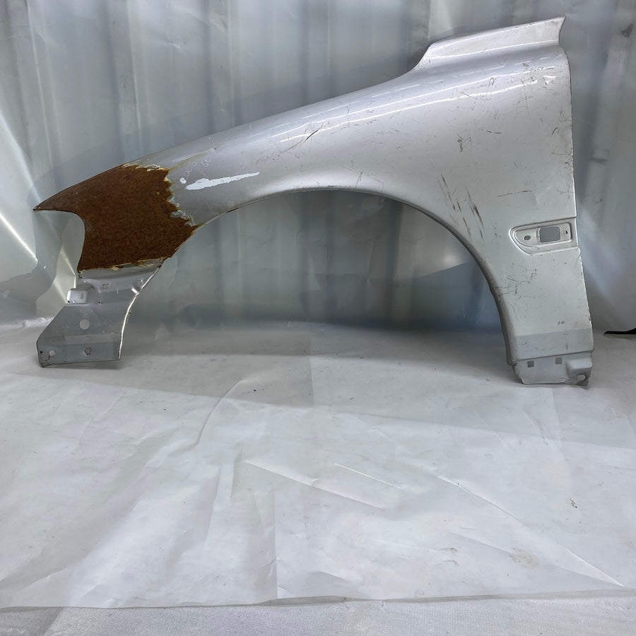 VOLVO S60 Ön Sol Çamurluık 30796492 Orijinal Çıkma 2001-2009